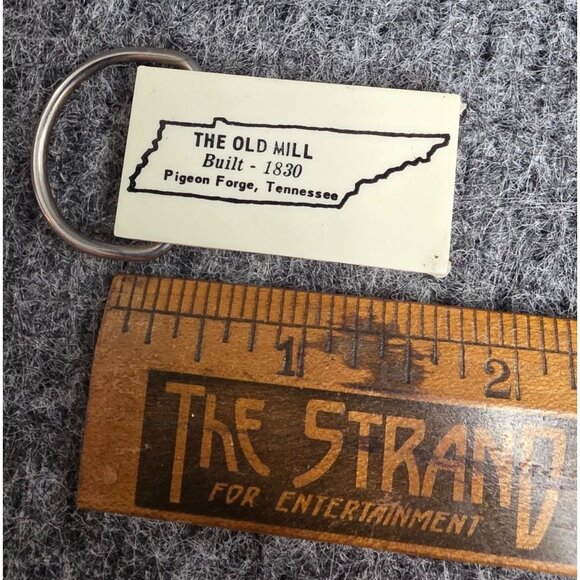 The Old Mill Pigeon Forge Tennessee Keychain - Picture 2 of 4